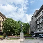 Luxurious Central Apartment In Liszt Ferenc Square