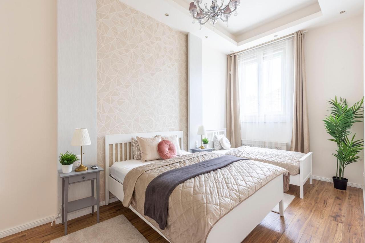 Luxurious In Liszt Ferenc Square Apartamento Budapeste