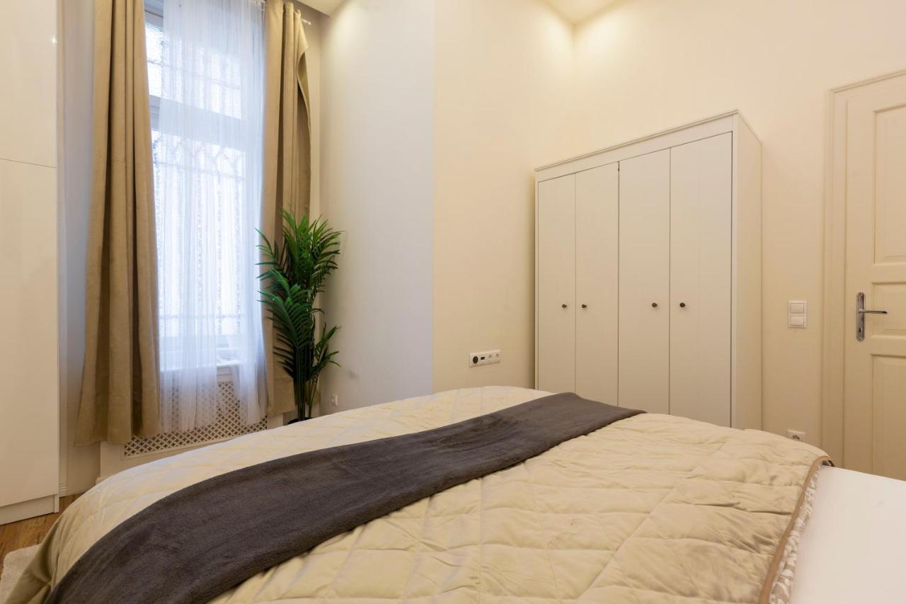 Luxurious In Liszt Ferenc Square Apartamento *