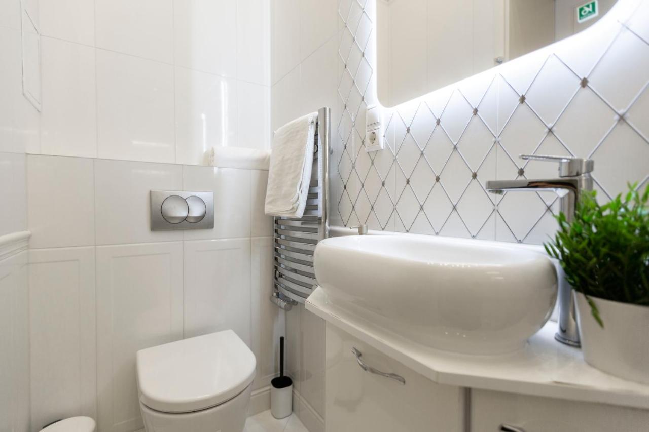 Luxurious In Liszt Ferenc Square Apartamento Budapeste