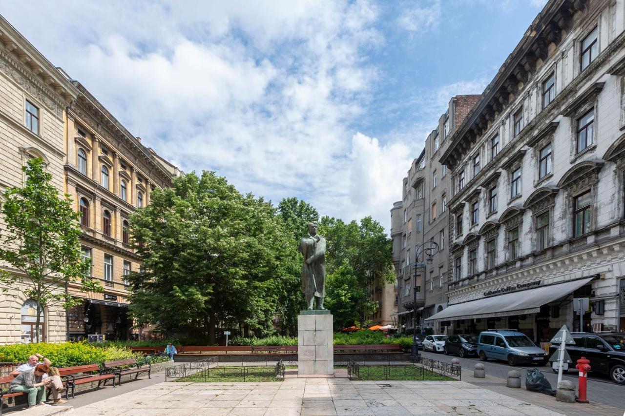 Luxurious In Liszt Ferenc Square Appartamento Budapest